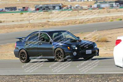 media/Oct-01-2022-Team Topak Racing (Sat) [[f860fb51be]]/2-Inter Low 2/session 1 turn 3/